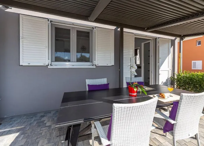 Modern Groundfloor For 2 * Биоград-на-Мору